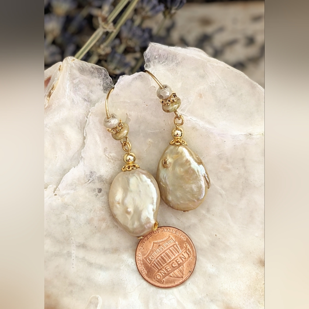 Natural Beige Freshwater Coin Pearl In Drop Down Gold Plated Earrings - Picture 5 of 5
